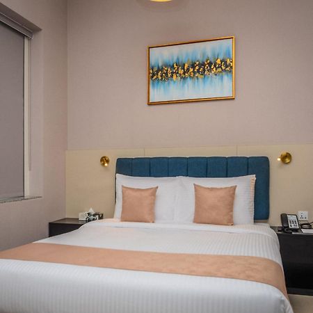 Vogo Grand Hotel Formerly Best Western Plus Hotel Dubai Academic City Exterior foto