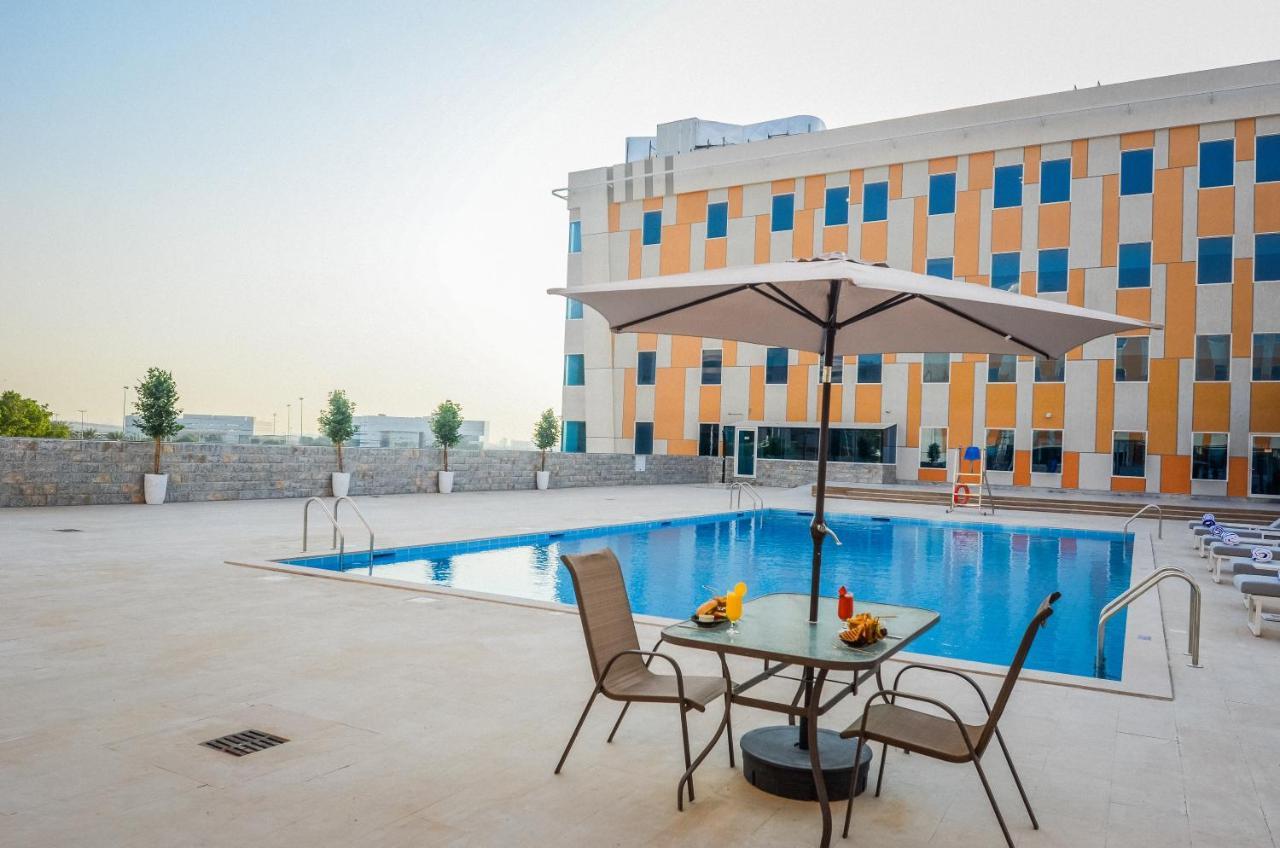 Vogo Grand Hotel Formerly Best Western Plus Hotel Dubai Academic City Exterior foto