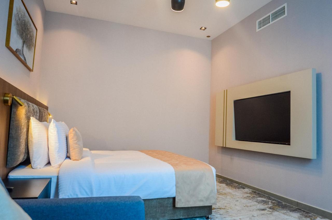 Vogo Grand Hotel Formerly Best Western Plus Hotel Dubai Academic City Exterior foto