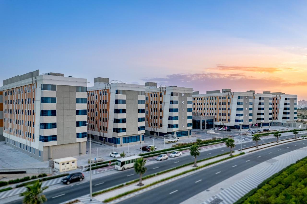 Vogo Grand Hotel Formerly Best Western Plus Hotel Dubai Academic City Exterior foto