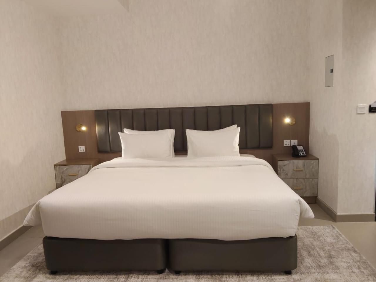 Vogo Grand Hotel Formerly Best Western Plus Hotel Dubai Academic City Exterior foto